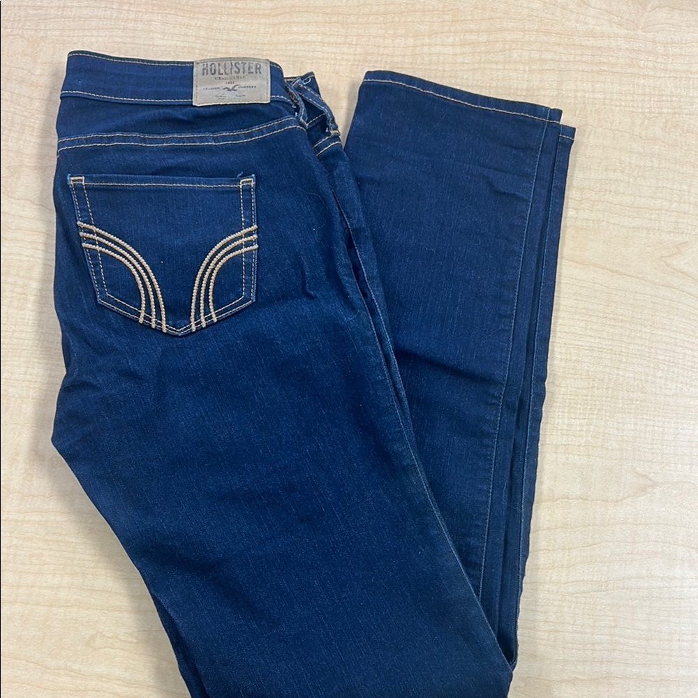 Hollister Women's Dark Blue straight leg jeans